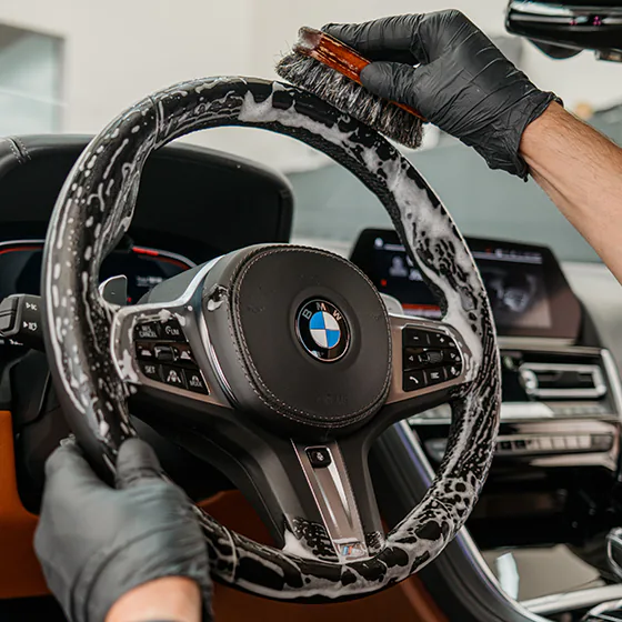 Detailné čistenie interiéru BMW 1 - Wrapstyle Trenčín